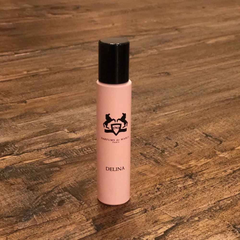 Delina Travel Spray